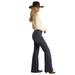 Beste Western Cowboy Store -Beste Western Cowboy Store W8H2687 2